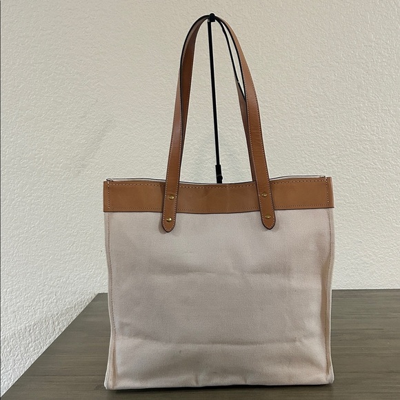 Coach 89236 Tote 38 With Love Print - Picture 4 of 17